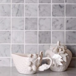 2X2 White Carrara Honed Mosaic Tile