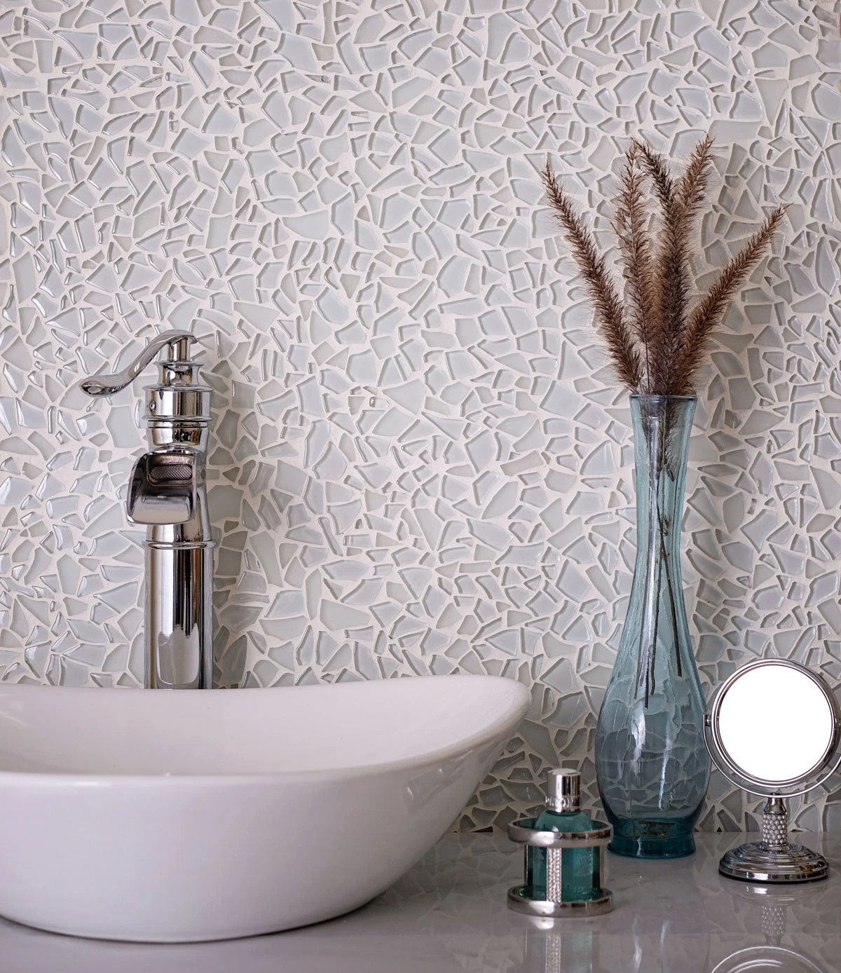 Diamond White Glass Pebble Mosaic Tile