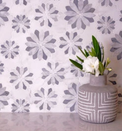 Floral Eternity White Carrara & Bardiglio Waterjet Mosaic Tile