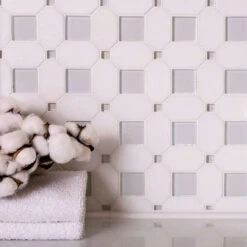 Thassos Octagon With Light Blue Glass Marble Mosaic Tile