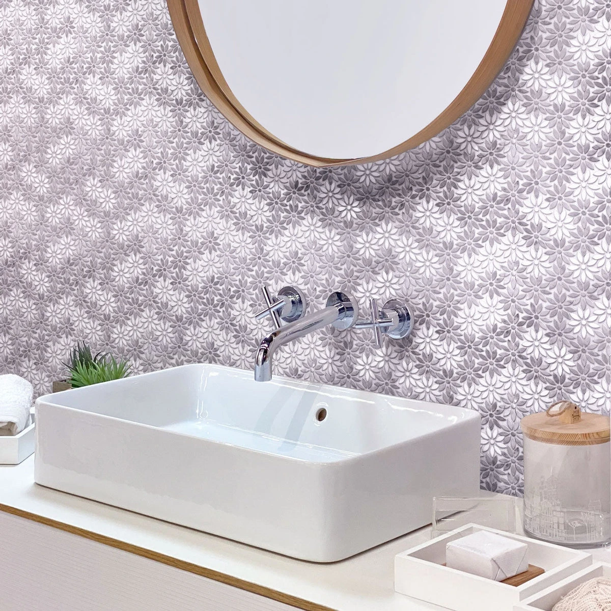 Carrara & Eastern White Bouquette Marble Mosaic Tile - Image 4