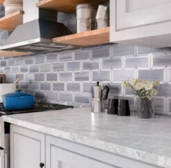 Equator & Thassos Bricks Polished Mosaic Tile