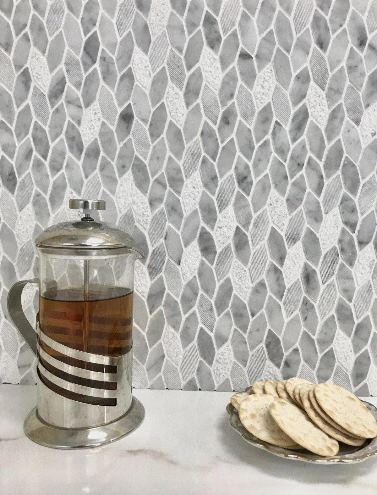 Textured Carrara Leaf Marble Mosaic Tile - Image 9