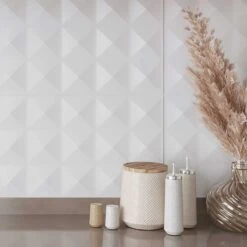 Neutral Blanco Guiza Porcelain Tile