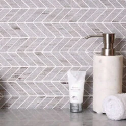 Sand Valley Herringbone Marble Mosaic Tile